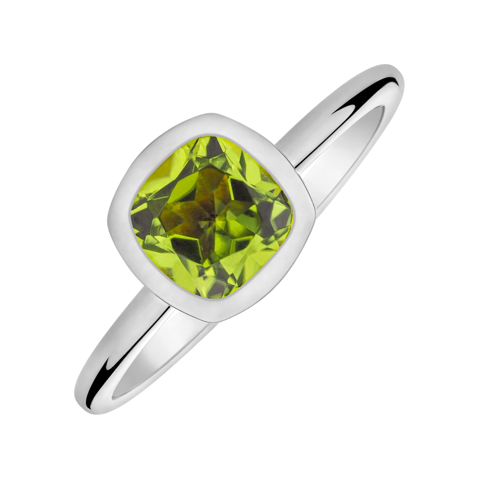 Ring with Peridot Bonbon