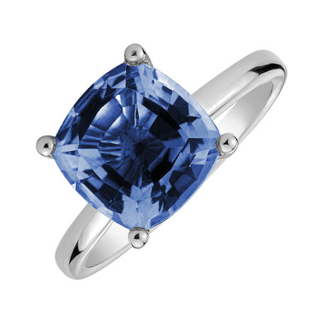 Ring with Tanzanite Bonbon