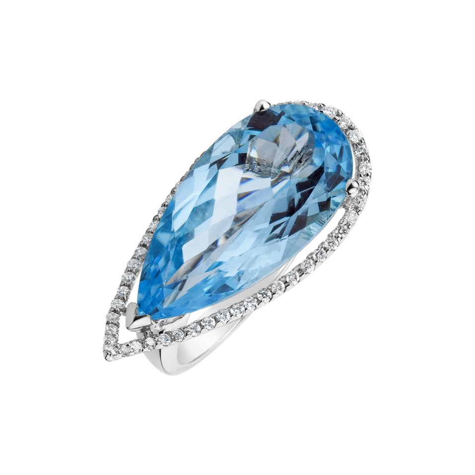 Diamond ring with Topaz Heavenly Tear