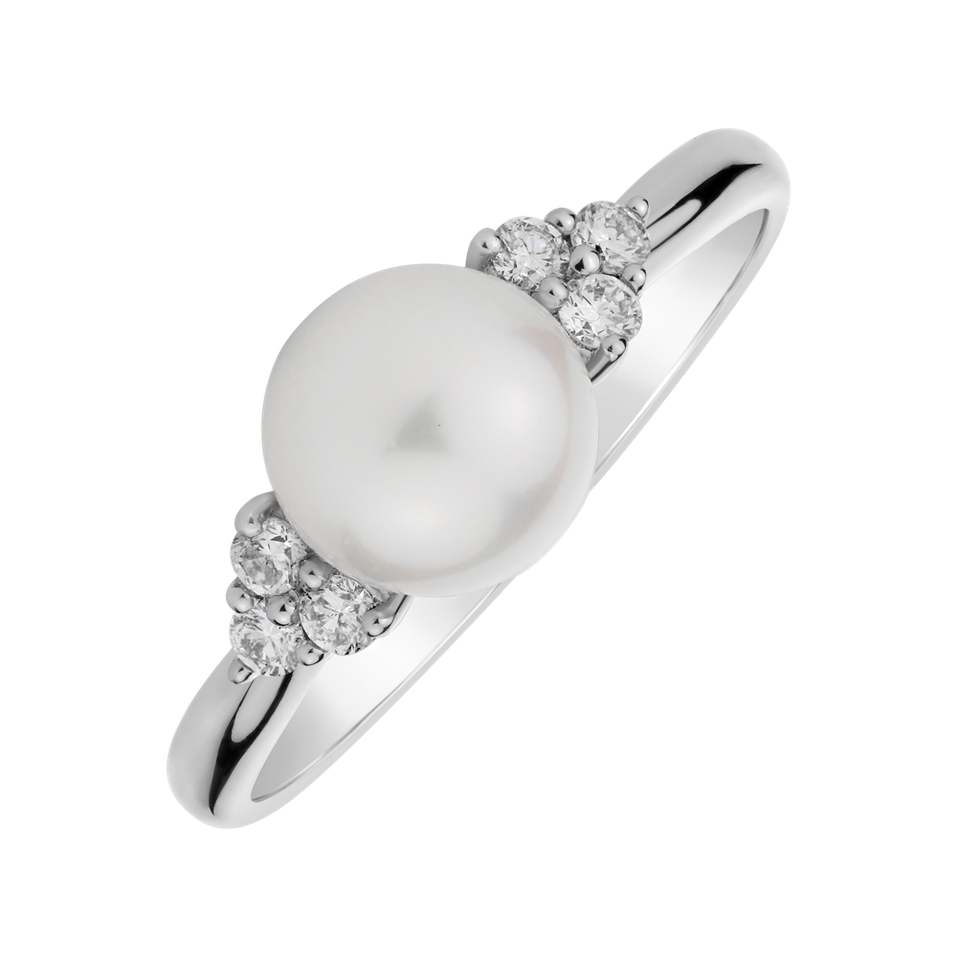 Diamond ring with Pearl Tender Pearl