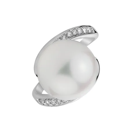 Diamond ring with Pearl Edge of Sea