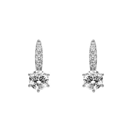 Diamond earrings Sparkless