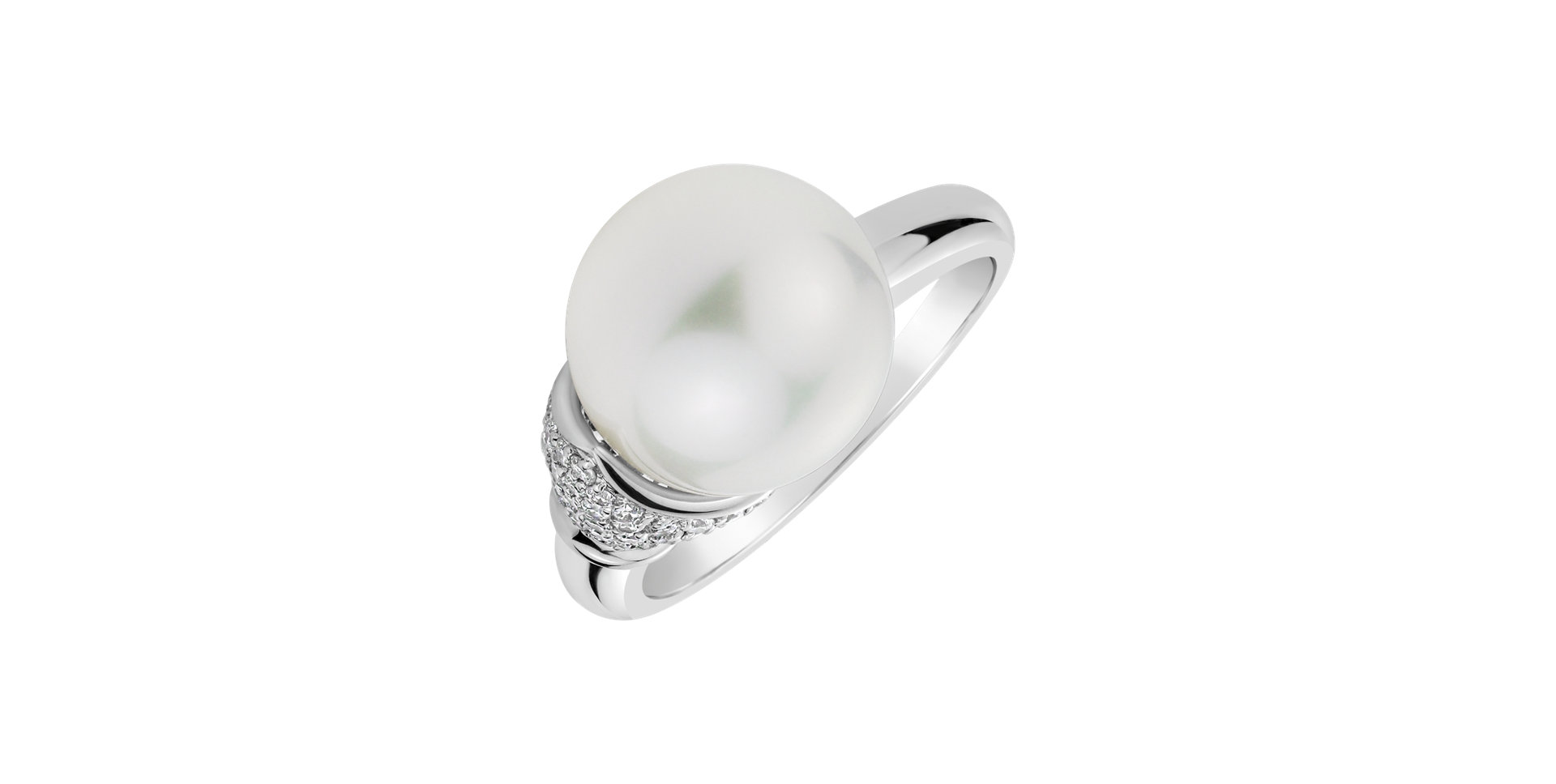 Diamond ring with Pearl Caribbean Mystery