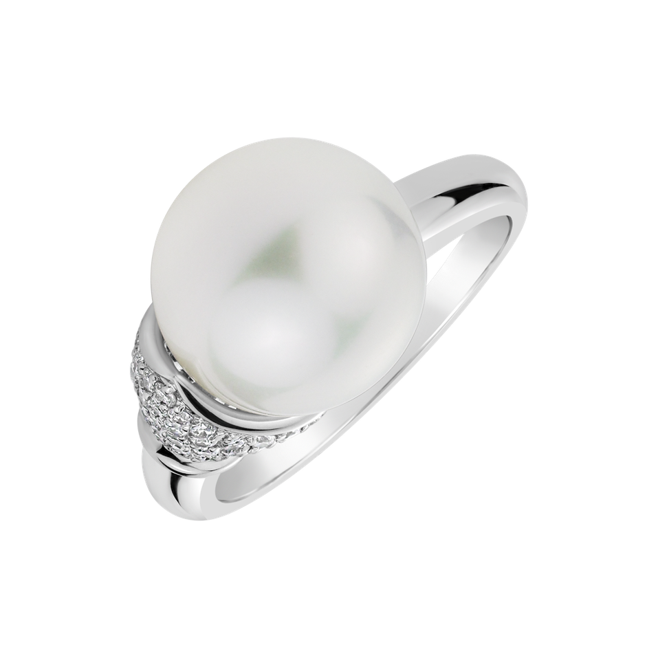Diamond ring with Pearl Caribbean Mystery