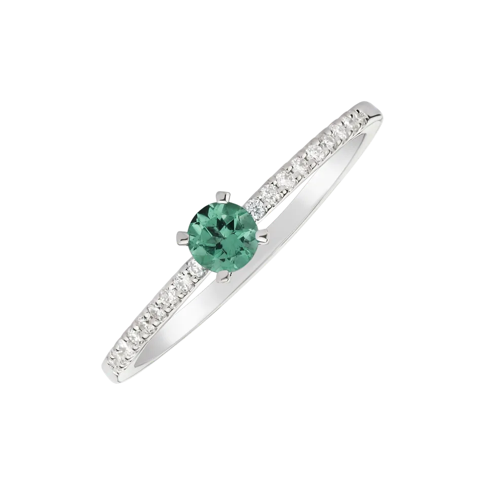 Diamond ring with Emerald Gem Simplicity