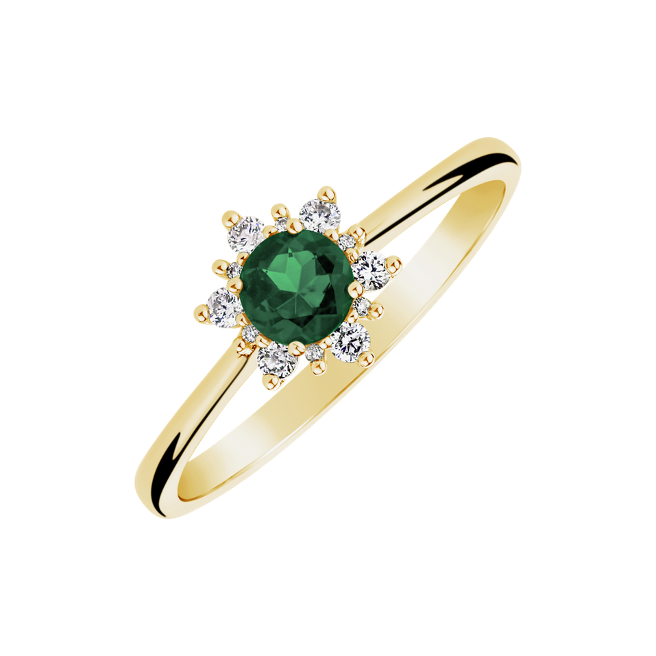 Diamond ring with Emerald Starlet