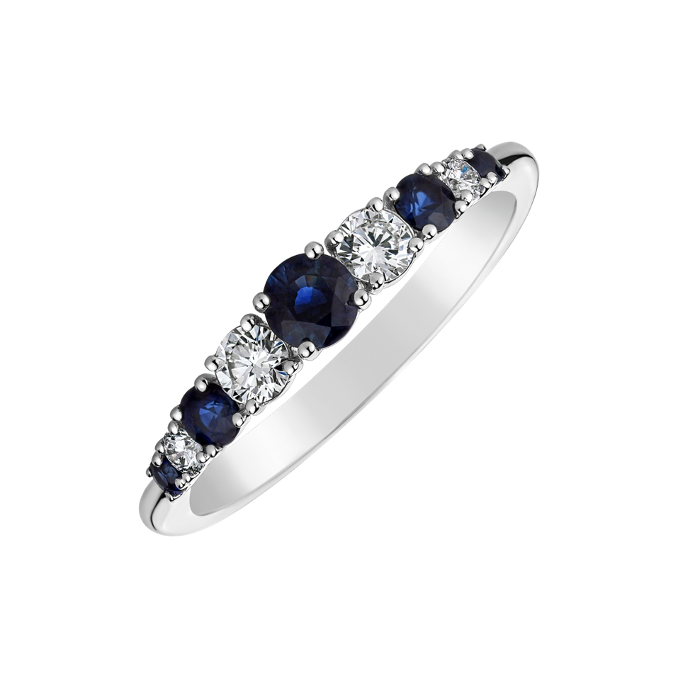 Diamond ring with Sapphire Diamond Glory
