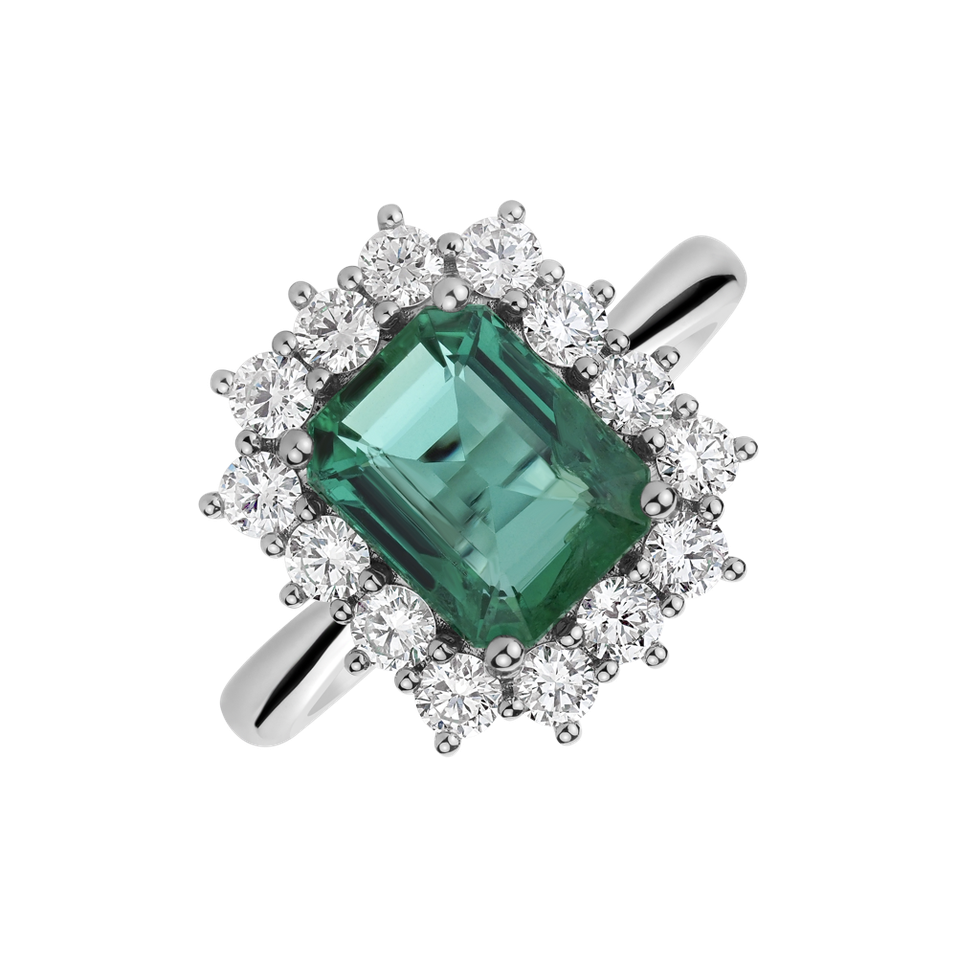 Diamond ring with Emerald Brody