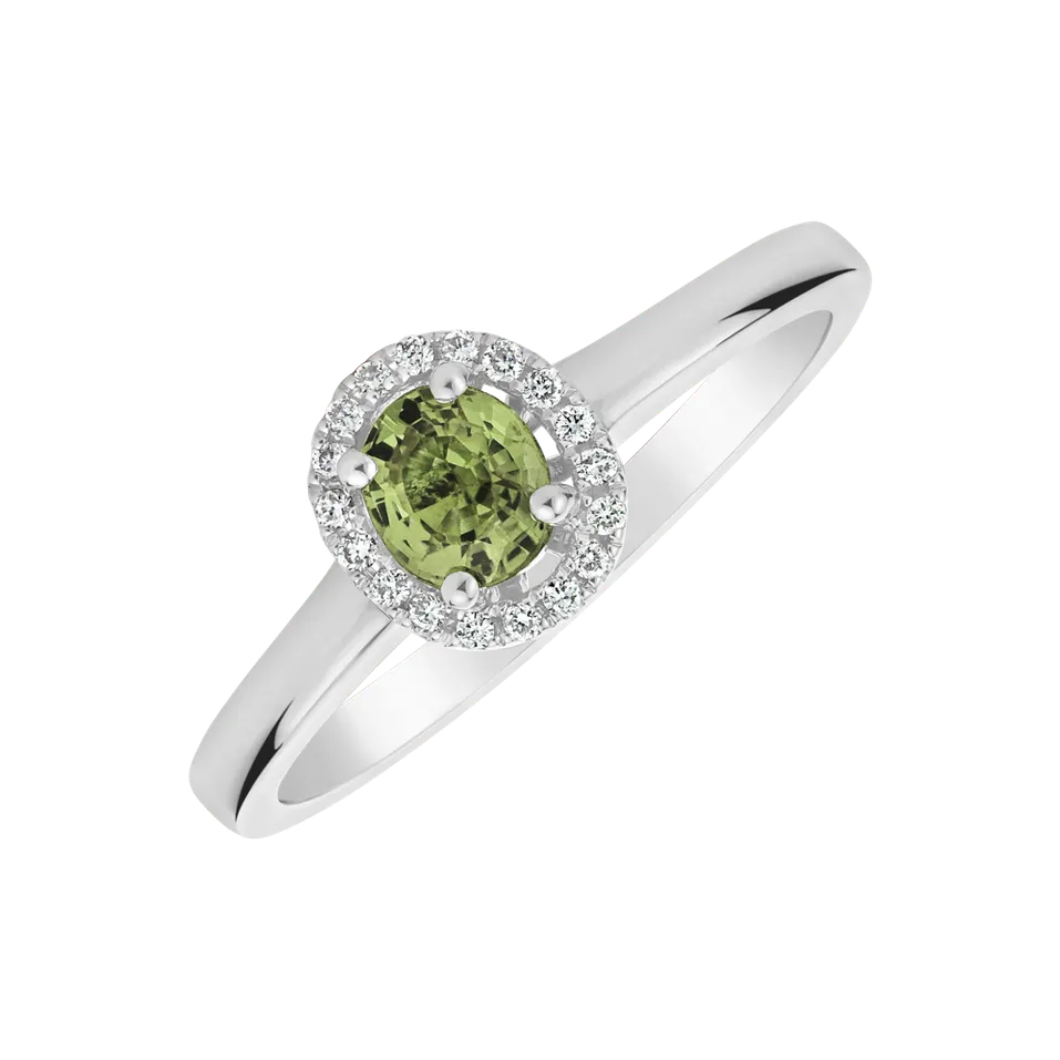 Diamond ring with Sapphire Madison