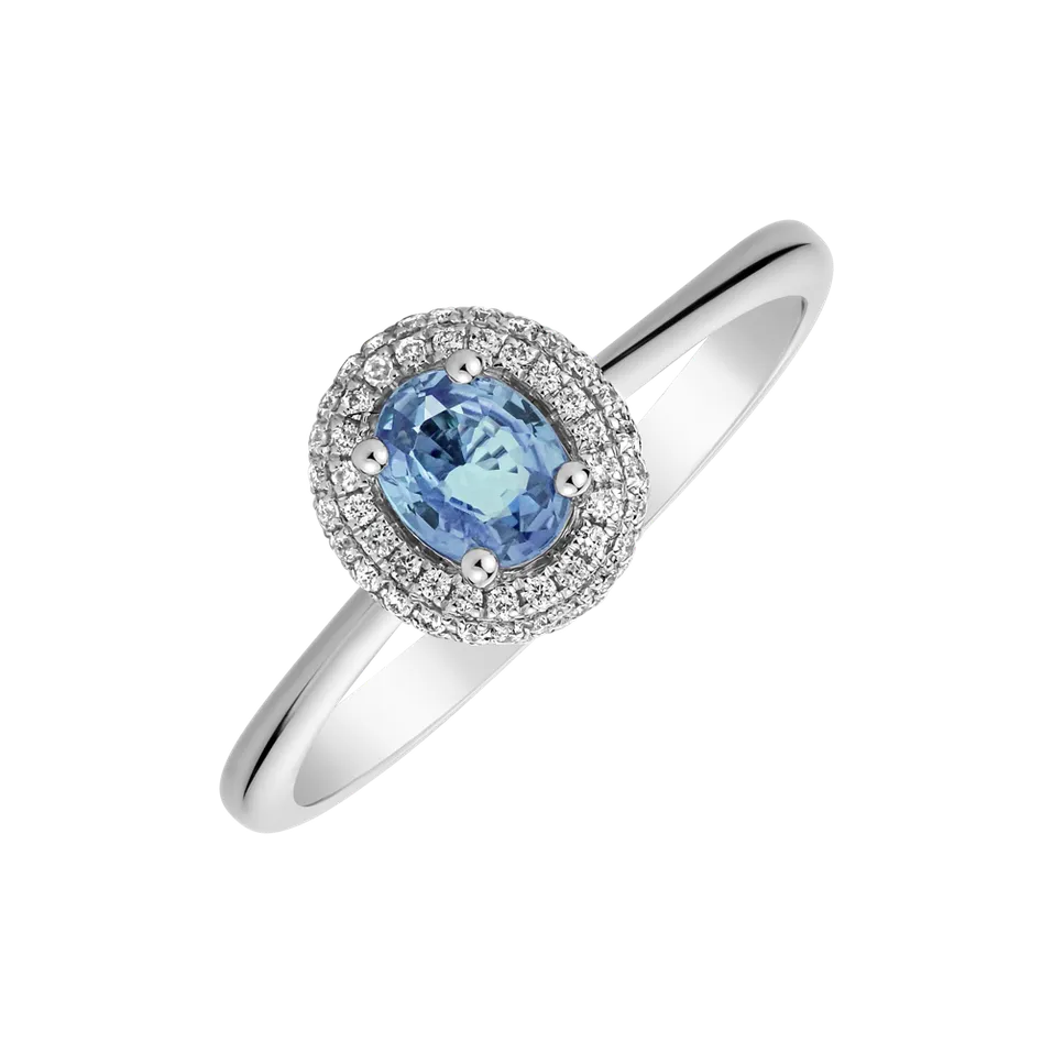 Diamond ring with Sapphire Bridgette