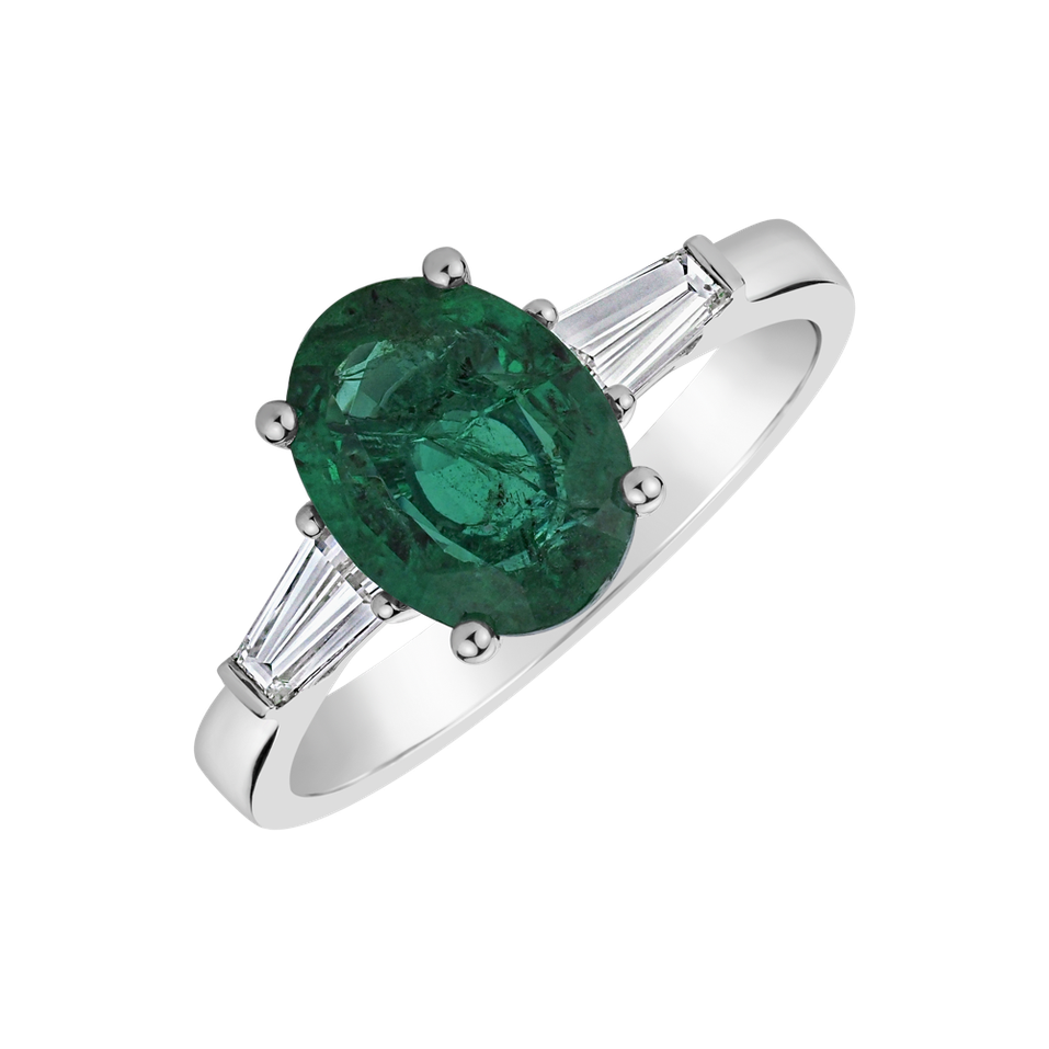 Diamond ring with Emerald Marguerite