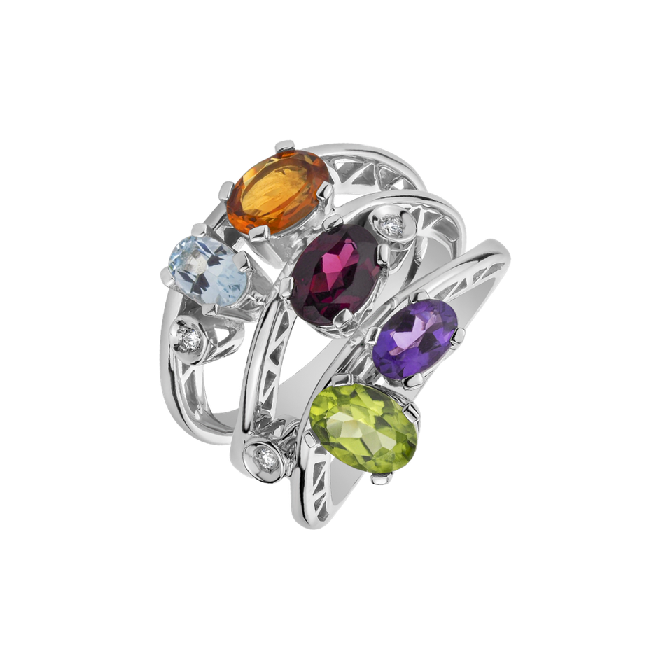 Diamond ring and gemstones Magic World