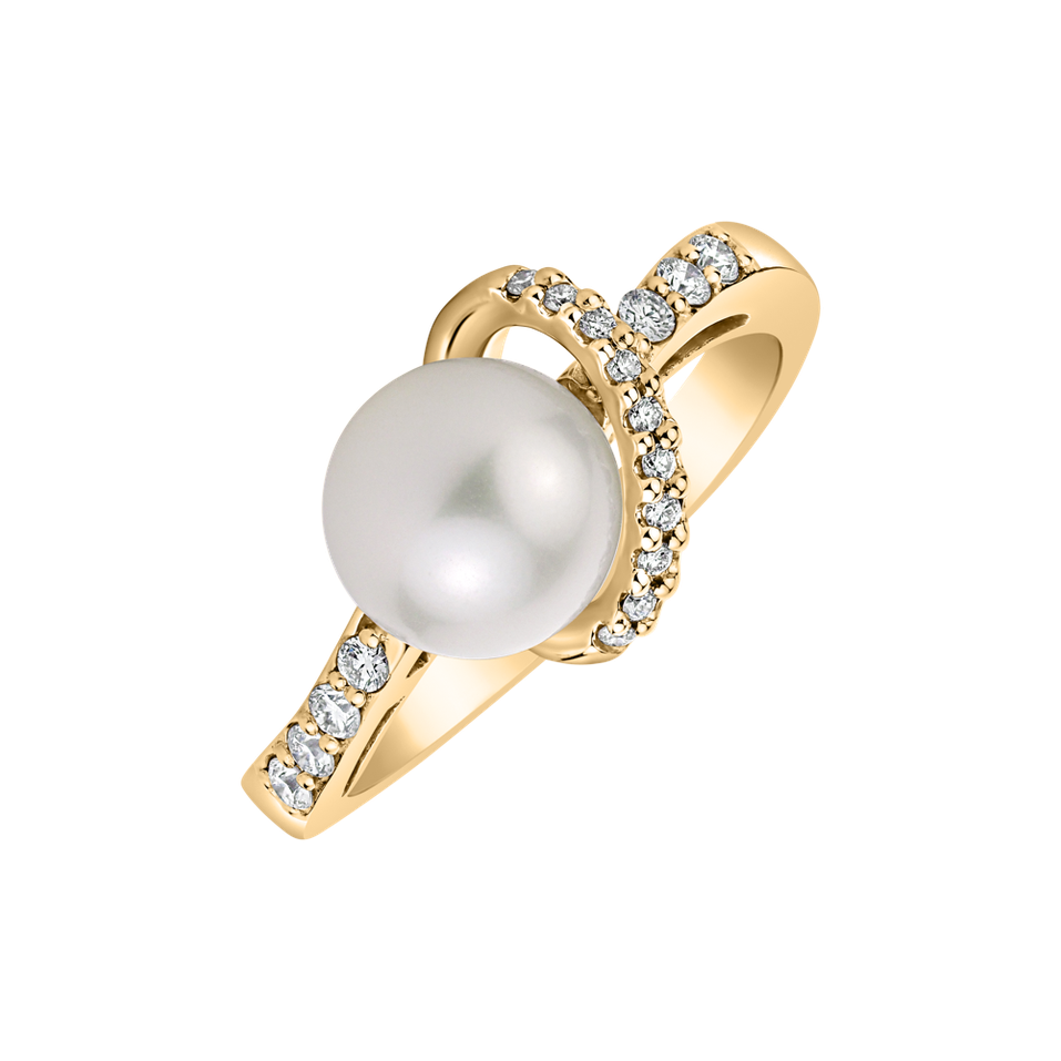 Diamond ring with Pearl Graceful Wonder