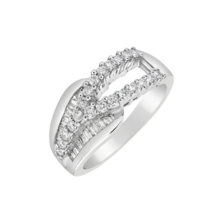 Diamond ring Amber