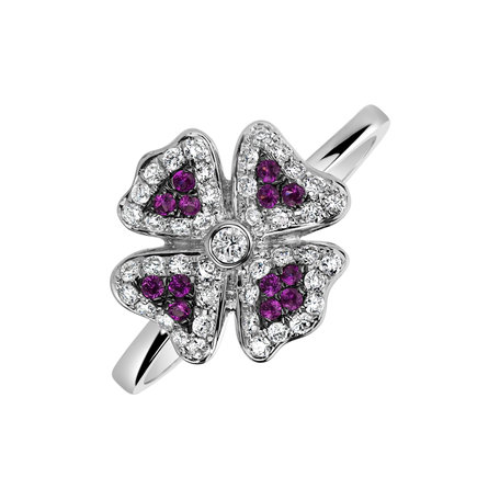 Diamond ring with Sapphire Mystic Flower