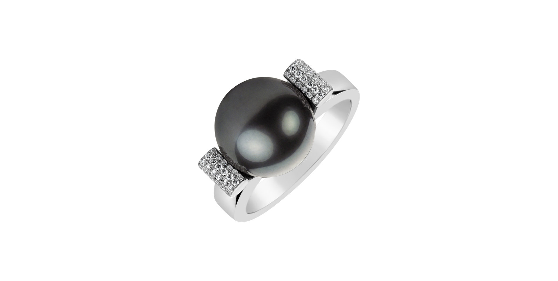 Diamond ring with Pearl Nemesis
