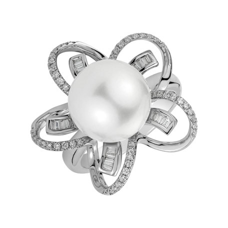Diamond ring with Pearl Rondeau