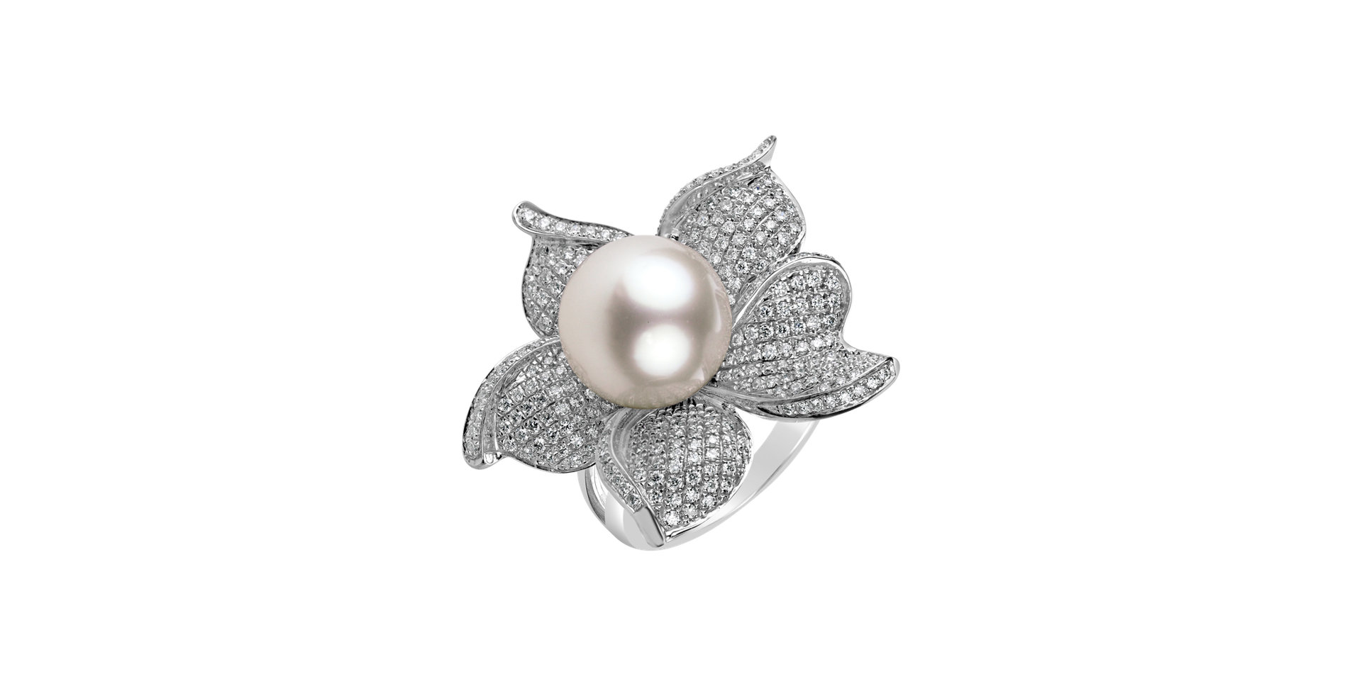 Diamond ring with Pearl Adelaide