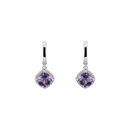Diamond earrings with Amethyst Emblem