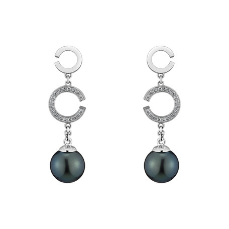 Diamond earrings with Pearl Wondering Paradise