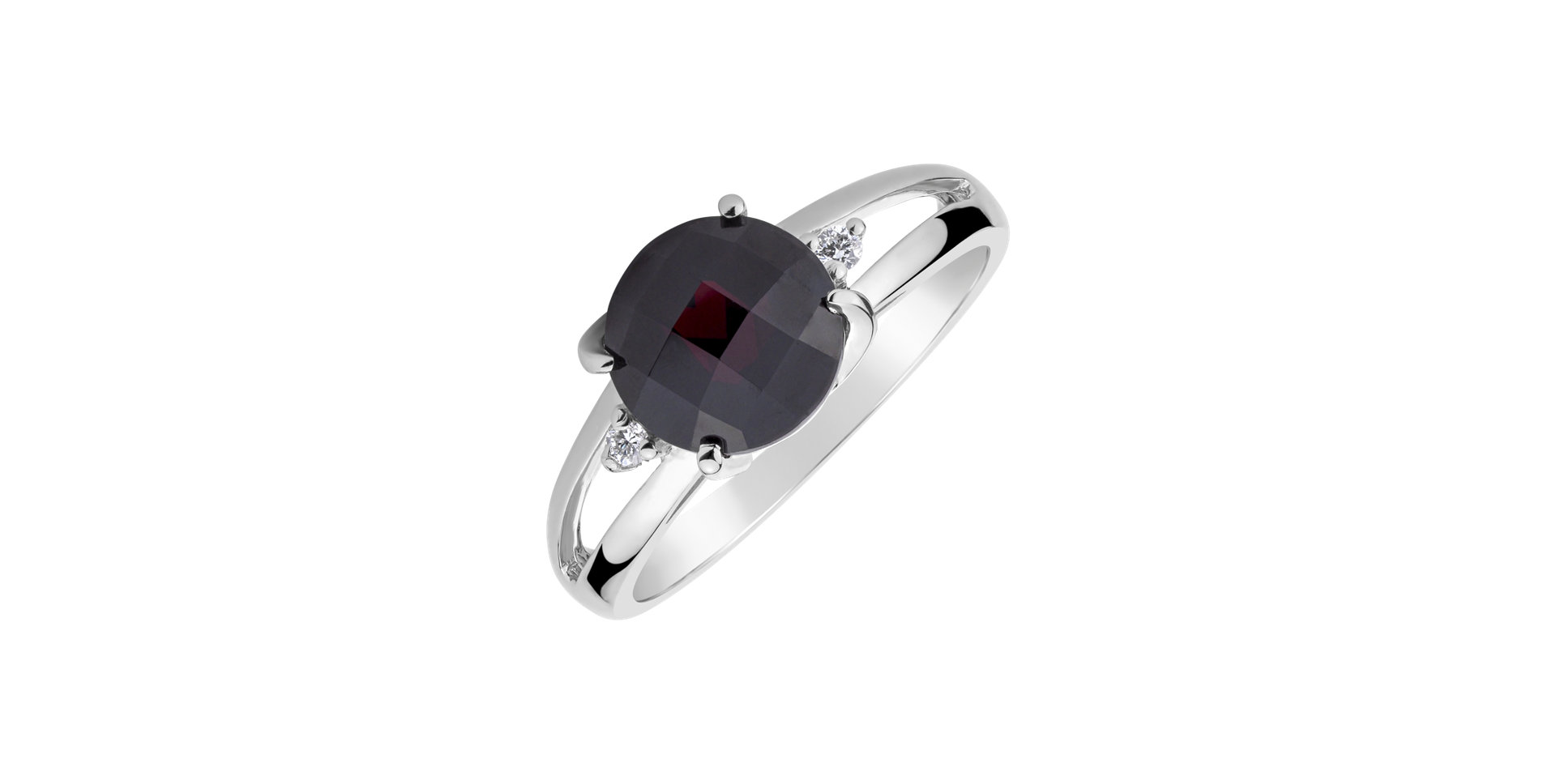 Ring with Garnet and diamonds Ariadne