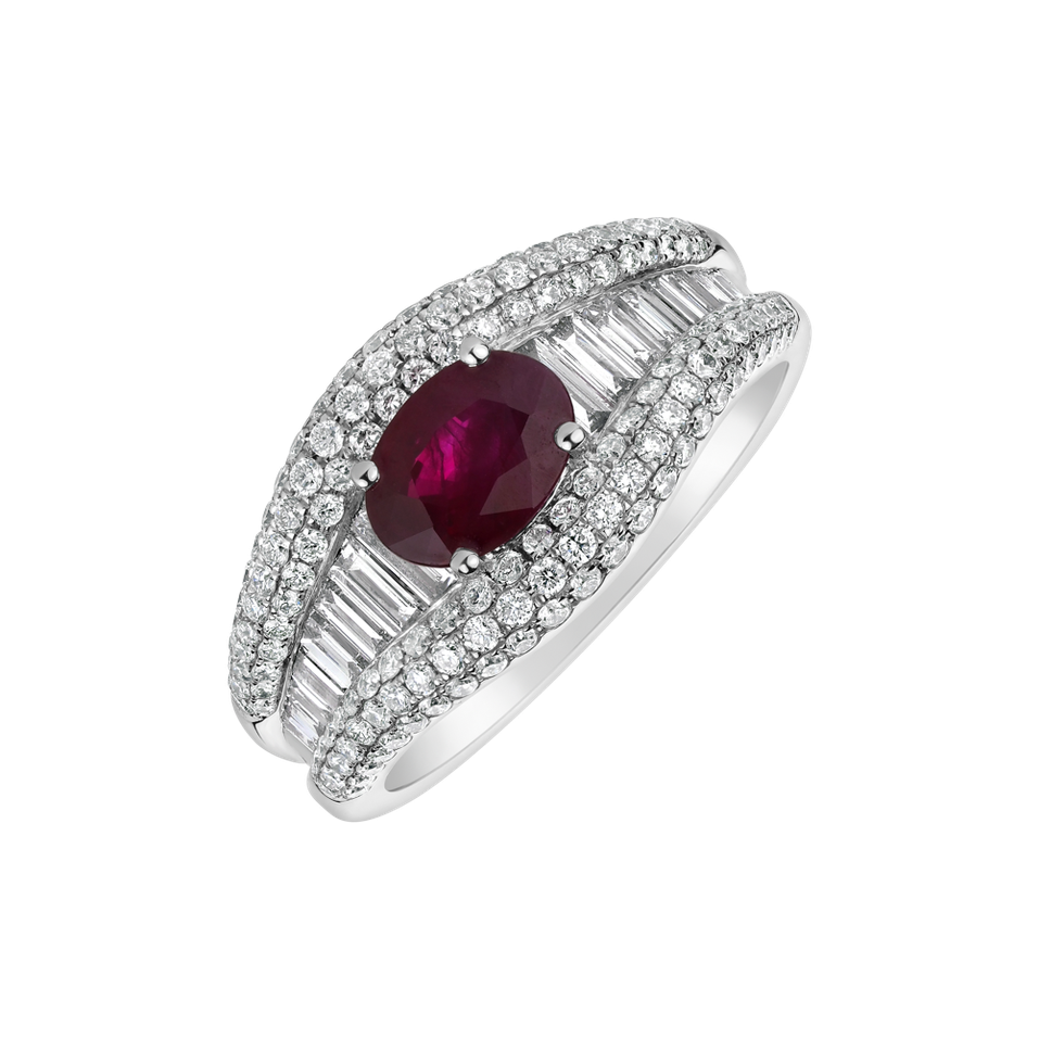 Diamond ring with Ruby Einauidi