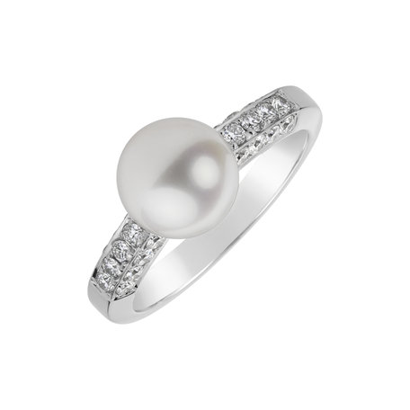 Diamond ring with Pearl Eldonis