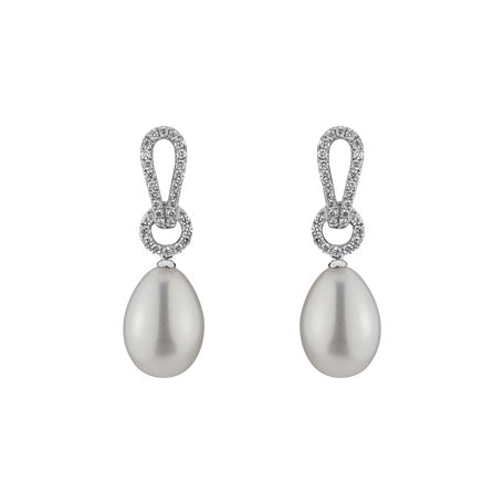 Diamond earrings with Pearl Yolanda Pacific