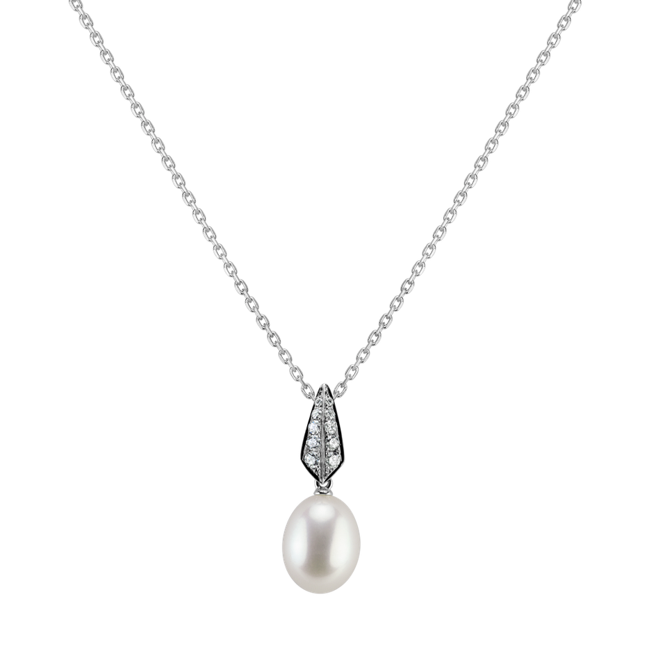 Diamond pendant with Pearl Doris Pearl