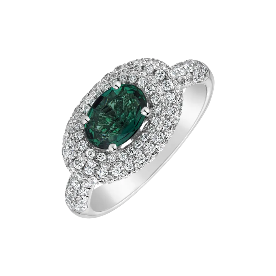 Diamond ring with Emerald Nadia