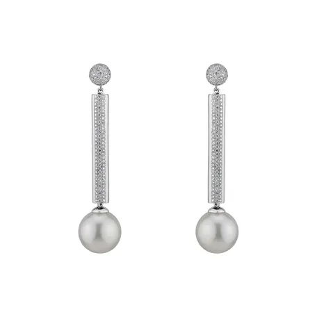 Diamond earrings with Pearl Hermas