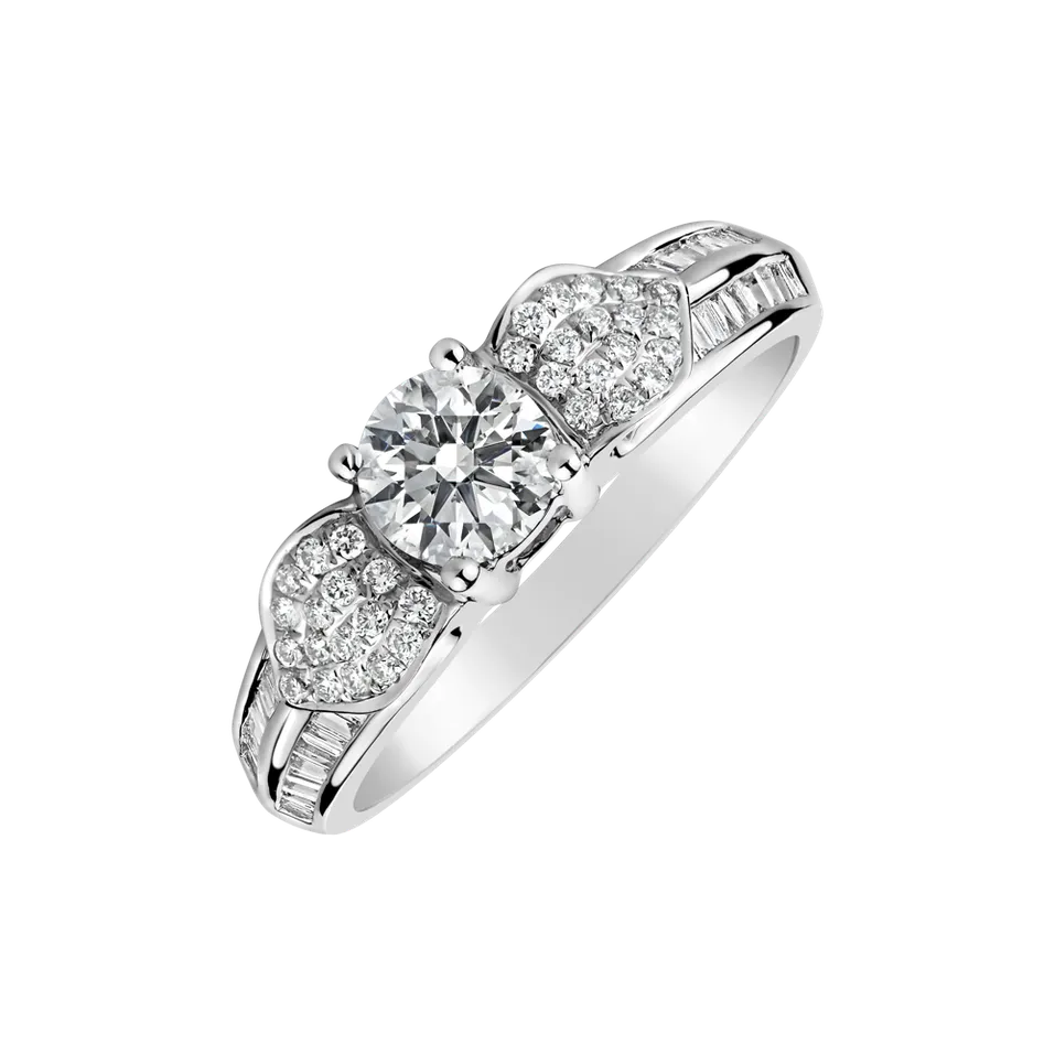 Diamond ring Broadway Sky