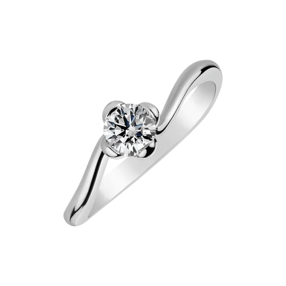 Diamond ring Heather