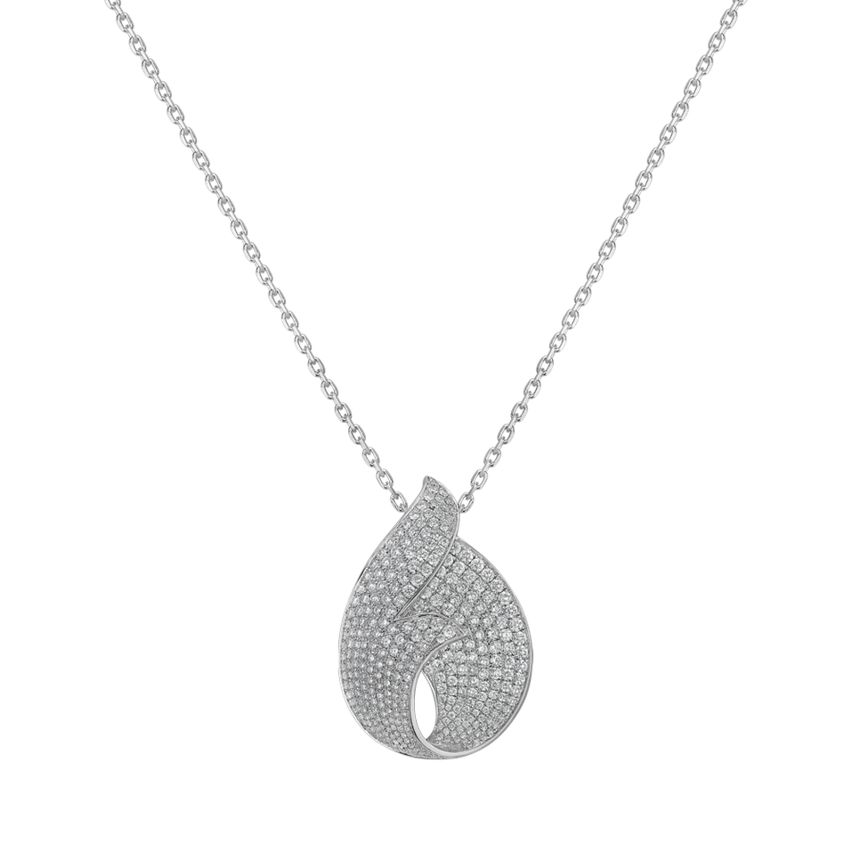 Diamond pendant Higham