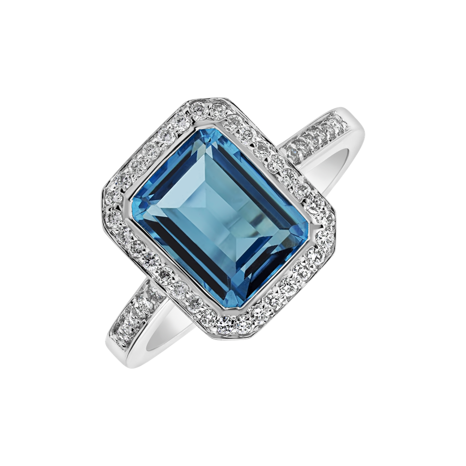 Diamond ring with Topaz Queen of Time