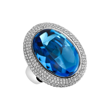 Diamond ring with Topaz Saron