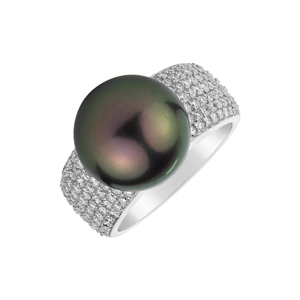 Diamond ring with Pearl Relieving Relaxation