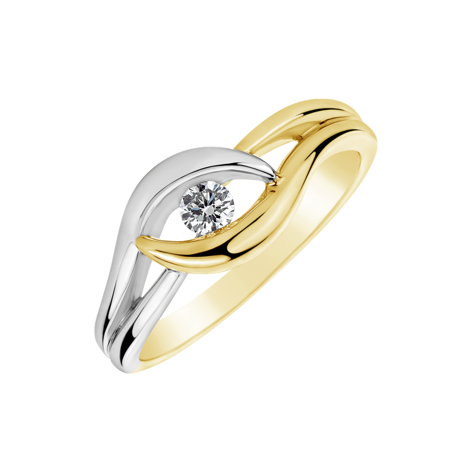 Diamond ring Casimir