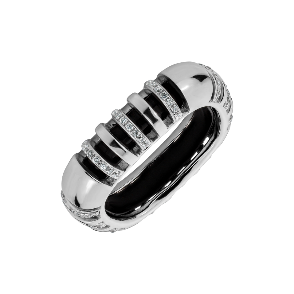 Diamond ring with Onyx Witching Harmony