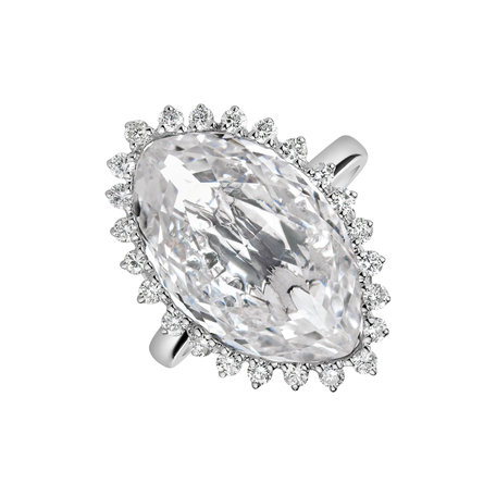 Diamond ring with Topaz Darlar Hope