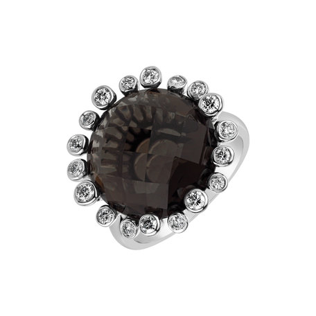 Diamond ring with Quartz Mina