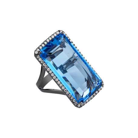 Diamond ring with Topaz Yvory
