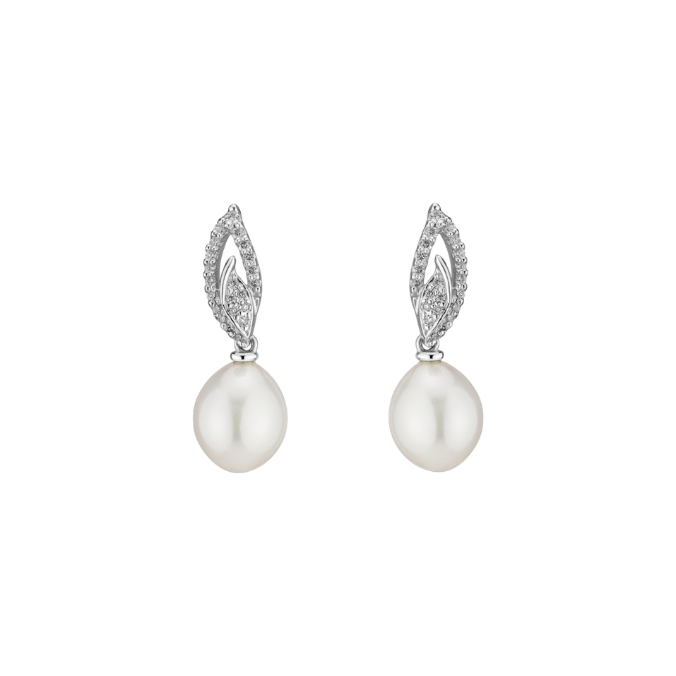 Diamond earrings with Pearl Maricela River
