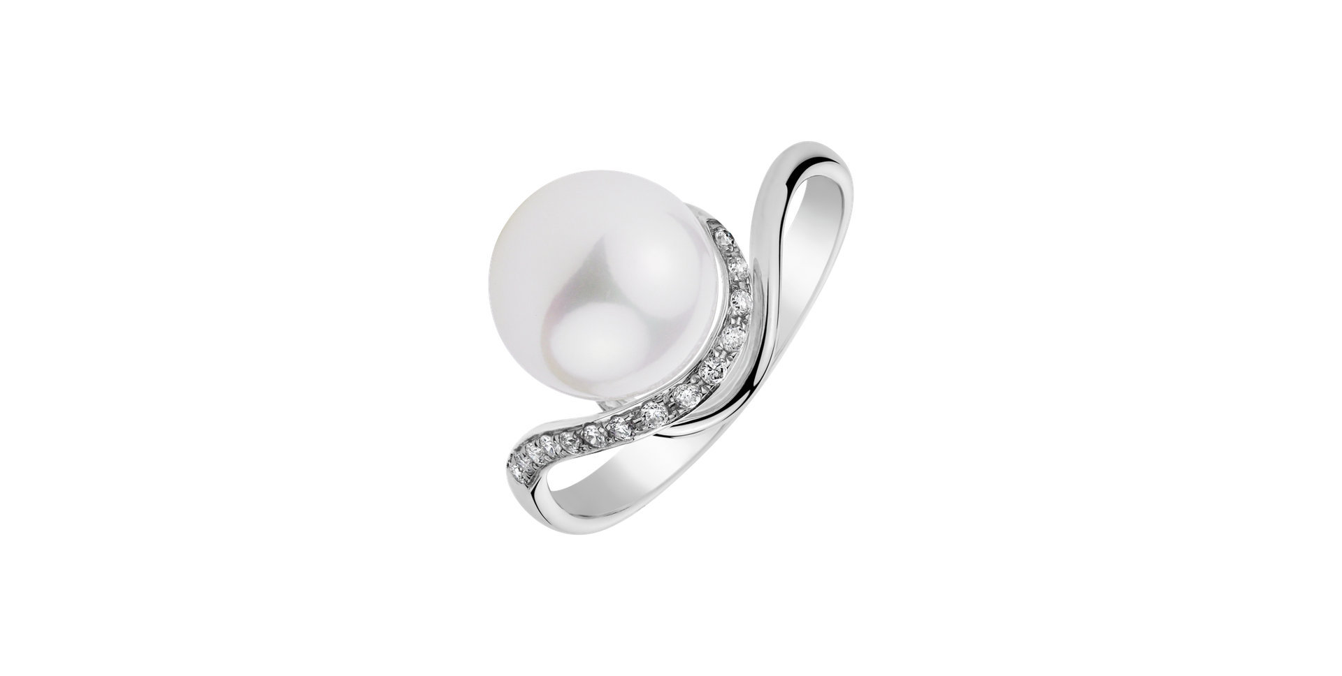 Diamond ring with Pearl Rosie