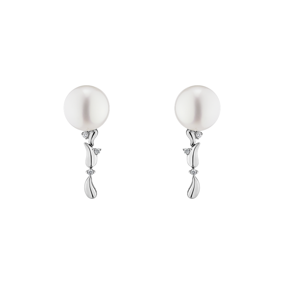 Diamond earrings with Pearl Monthei