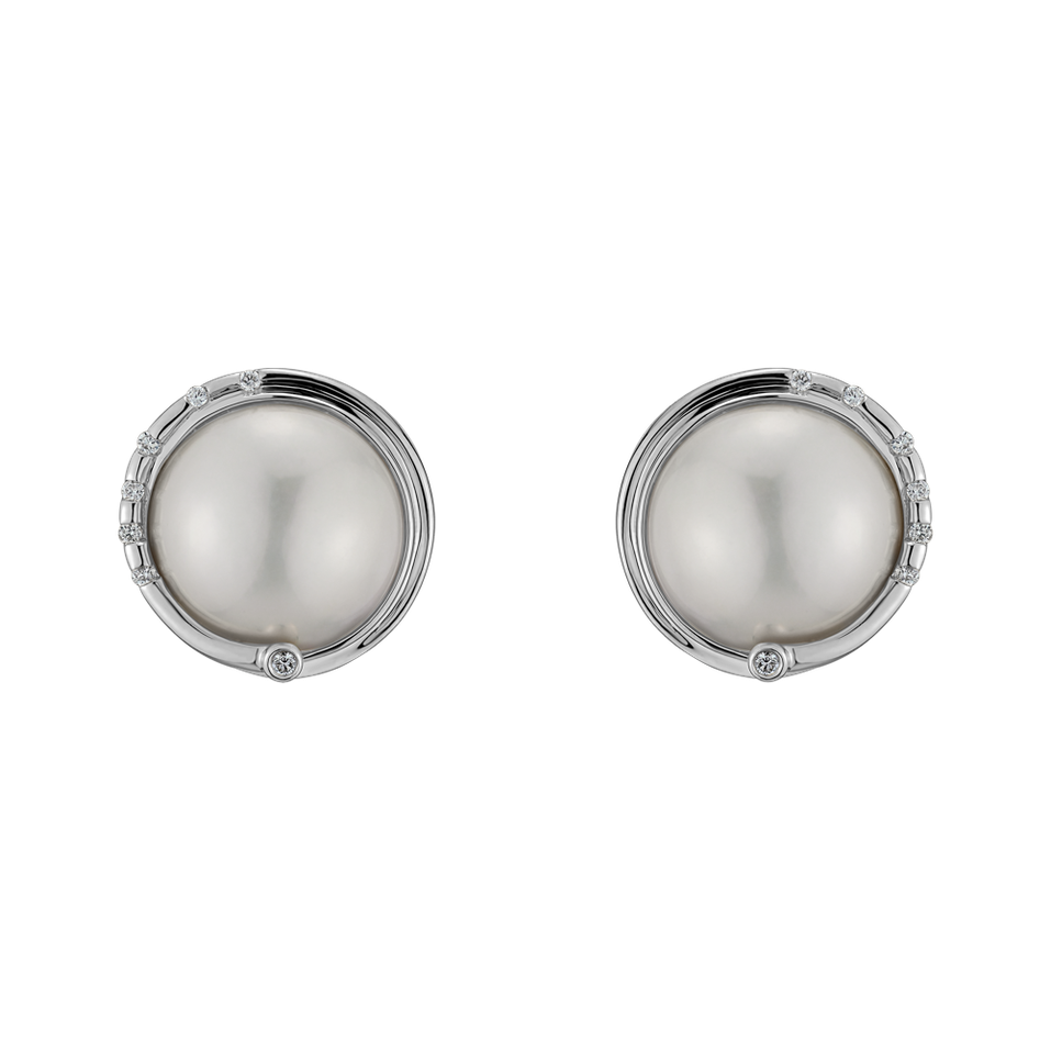 Diamond earrings with Pearl Hecate Pearls