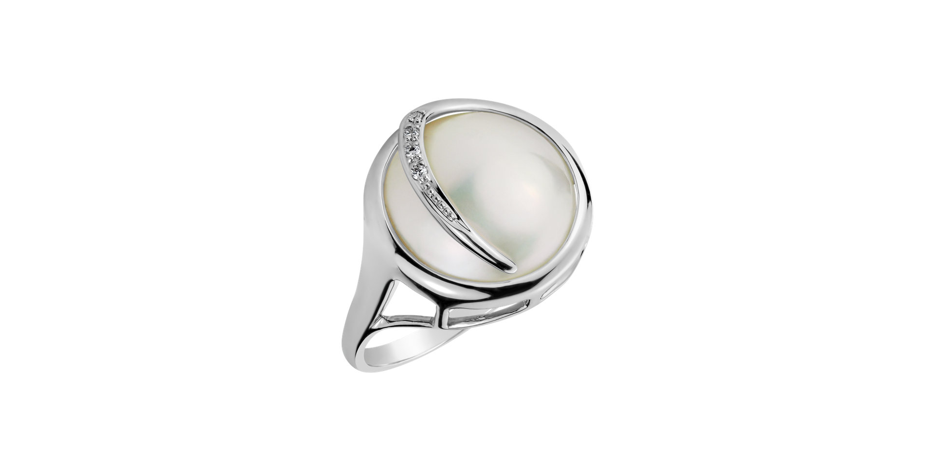 Diamond ring with Pearl Posidonia Hope