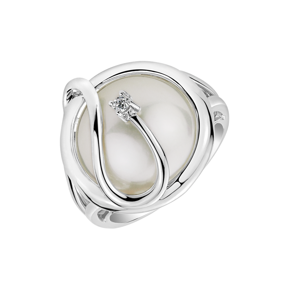 Diamond ring with Pearl Zostera Marina