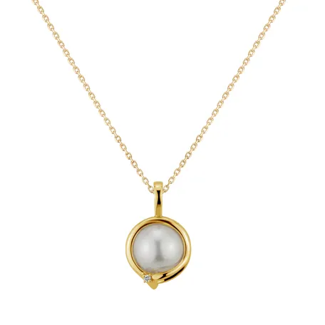 Diamond pendant with Pearl Euryale