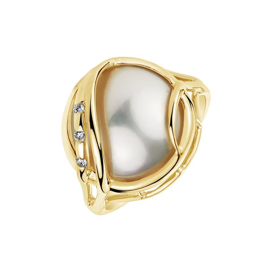 Diamond ring with Pearl Magnificent Pearl